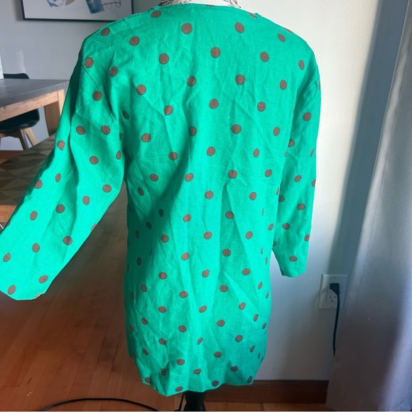ZARA size small green dot print top. Linen blend, 3/4 length sleeves - Picture 4 of 9
